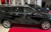 UUS Toyota Higlander Executive 2022 5+2 rent